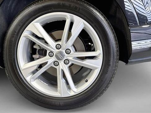 Used 2020 Audi Q3 2.0T Premium Plus w/ Premium Plus Package AWD/4WD image 30