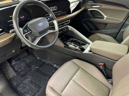 Certified 2025 Audi Q5 Premium Plus w/ Premium Plus AWD/4WD image 10