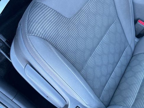 Used 2019 Kia Niro LX image 22