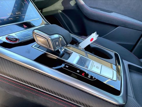 New 2026 Audi RS Q8 performance image 7