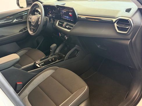 Certified 2024 Chevrolet TrailBlazer LS w/ LS Convenience Package AWD/4WD image 15