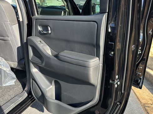 New 2026 Nissan Frontier SV w/ SV Convenience Package RWD image 13