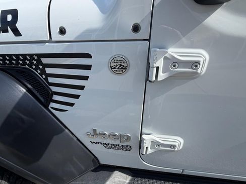 Used 2020 Jeep Wrangler Unlimited Sport S AWD/4WD image 9