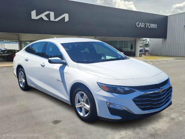 Used 2024 Chevrolet Malibu LS w/ Driver Confidence Package FWD image 1