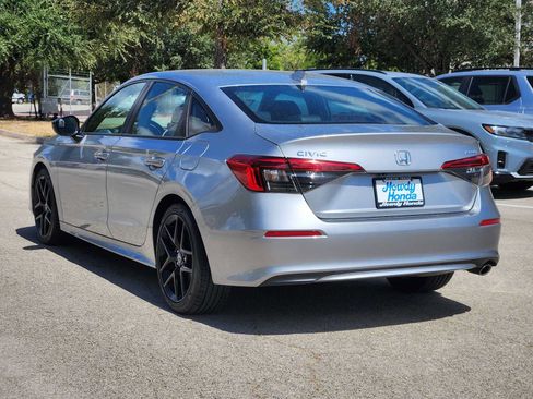 Used 2023 Honda Civic Sport image 5