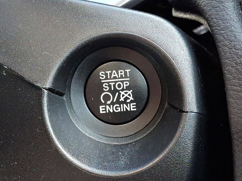 Certified 2021 Jeep Compass Limited w/ Elite Exterior Group image 20