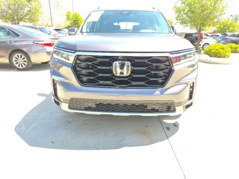 Certified 2023 Honda Pilot Elite image 8