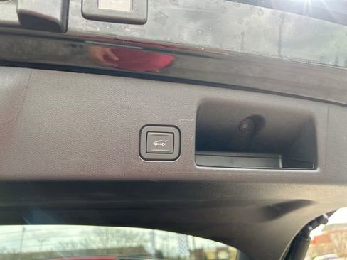 New 2026 Chevrolet Equinox EV LT image 30