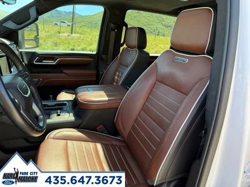 Used 2025 GMC Sierra 3500 Denali Ultimate AWD/4WD image 16