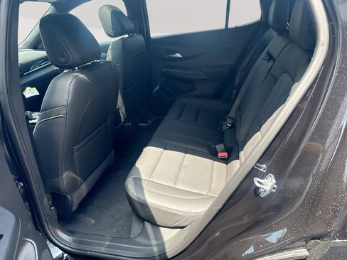 New 2026 Buick Envista Avenir FWD image 24