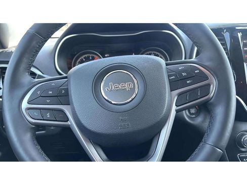 Used 2019 Jeep Cherokee Limited image 14