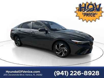 New 2025 Hyundai Elantra SEL