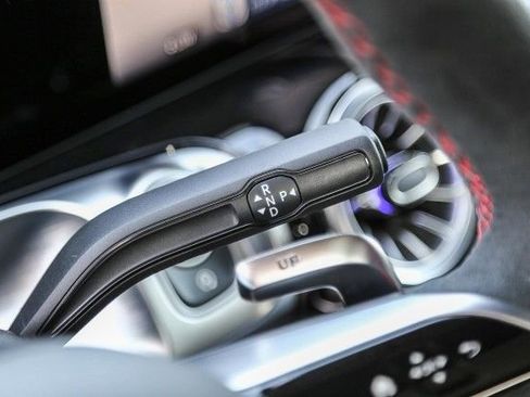 New 2025 Mercedes-Benz GLB 35 AMG 4MATIC image 18