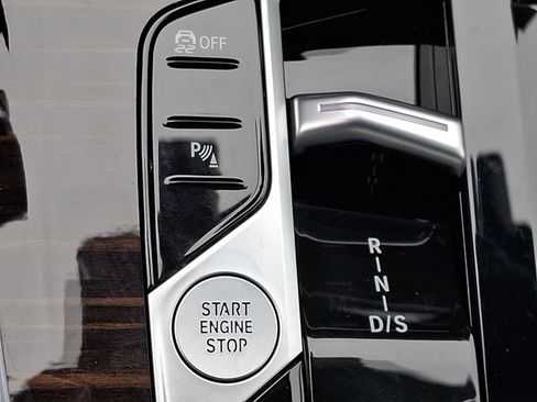 Certified 2023 BMW X7 xDrive40i w/ Premium Package AWD/4WD image 30
