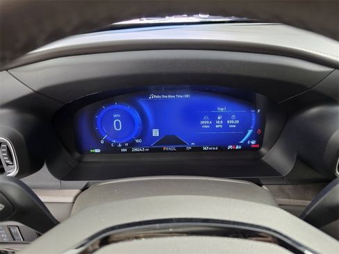 Used 2023 Ford Explorer Platinum w/ Technology Package image 22