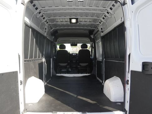 Used 2025 RAM ProMaster 2500 w/ Convenience Group FWD image 29