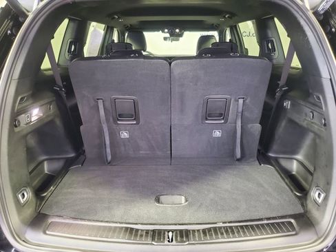 Used 2025 Jeep Grand Cherokee L Altitude AWD/4WD image 8