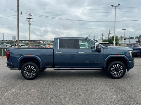 Certified 2026 GMC Sierra 2500 Denali Ultimate AWD/4WD image 7