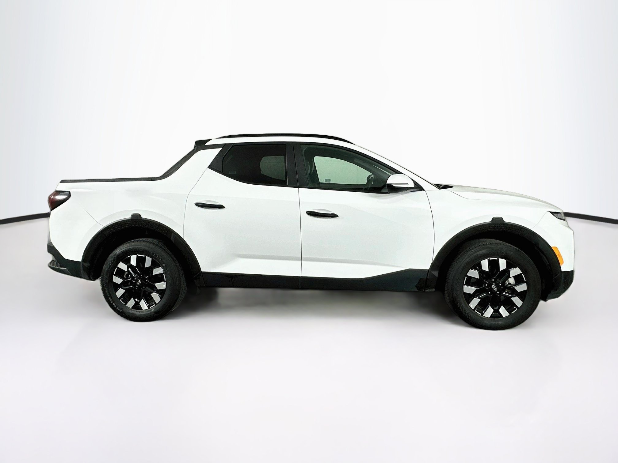 Used 2025 Hyundai Santa Cruz SEL AWD/4WD image 10