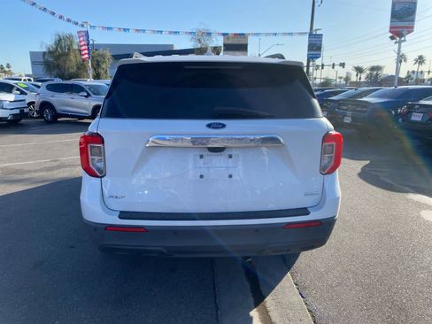 Used 2020 Ford Explorer XLT image 7