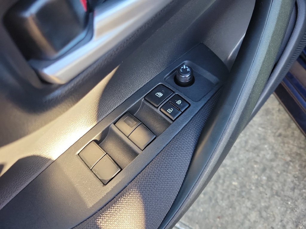 Certified 2020 Toyota Corolla LE FWD image 14