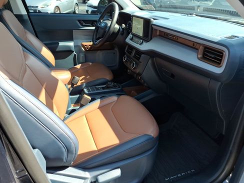 Used 2023 Ford Maverick Lariat w/ Lariat Luxury Package AWD/4WD image 30