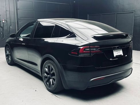 Used 2024 Tesla Model X AWD/4WD image 5