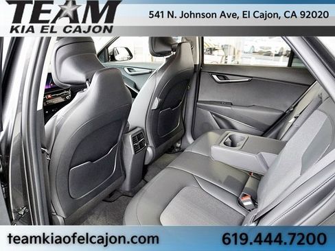 Certified 2025 Kia Niro Wind image 19