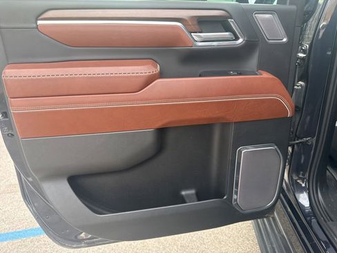 Used 2024 GMC Sierra 2500 Denali Ultimate image 21