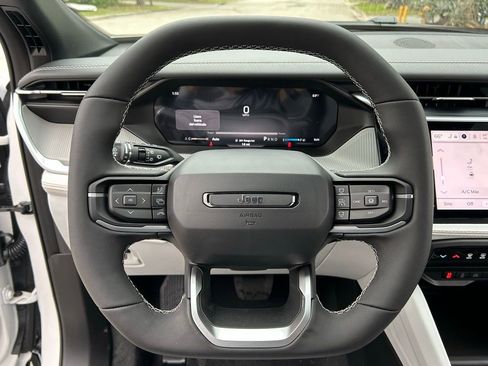 New 2026 Jeep Cherokee Limited image 18