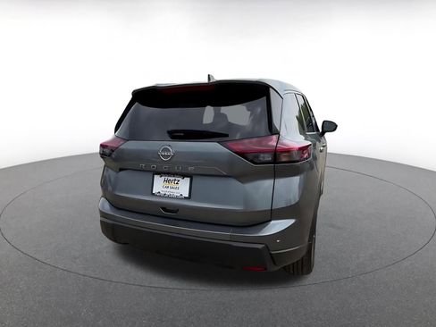 Used 2025 Nissan Rogue SV FWD image 14