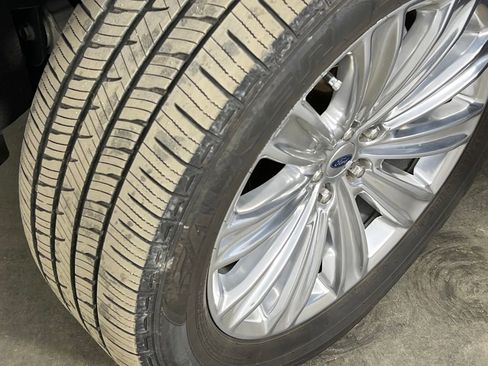 Used 2020 Ford Explorer Limited w/ Class III Trailer Tow Package image 40