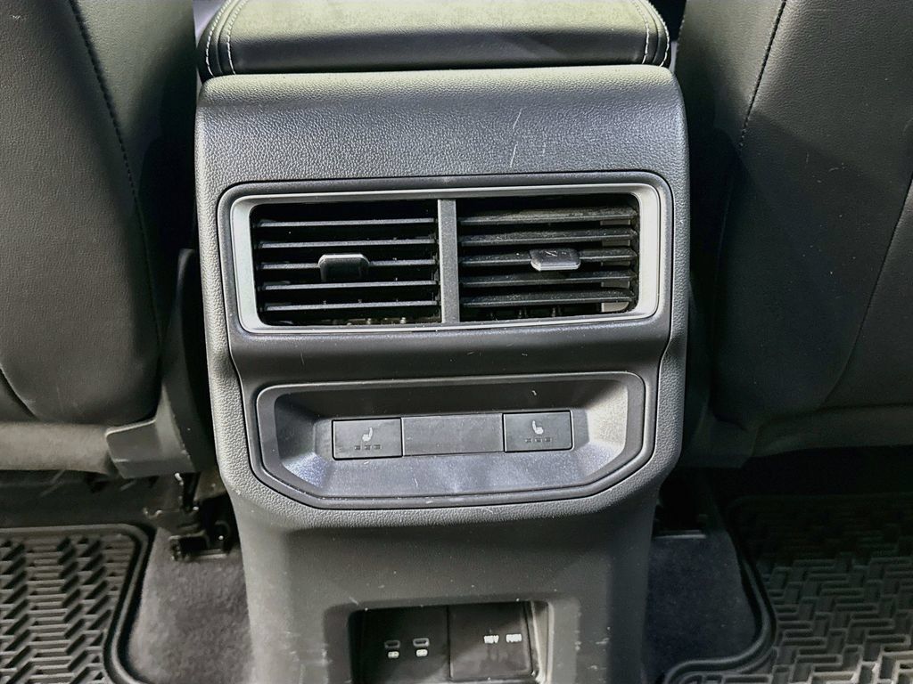 Used 2024 Volkswagen Atlas Cross Sport SEL Premium R-Line AWD/4WD image 27