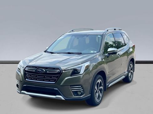 Used 2022 Subaru Forester Touring AWD/4WD image 1