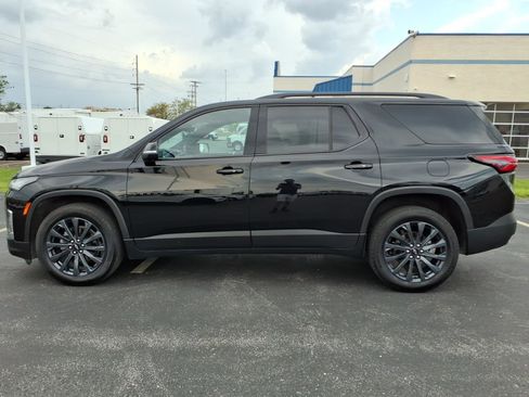 Used 2023 Chevrolet Traverse RS FWD image 4