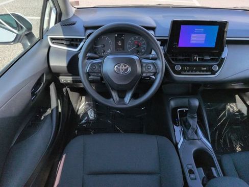 Certified 2025 Toyota Corolla LE FWD image 15