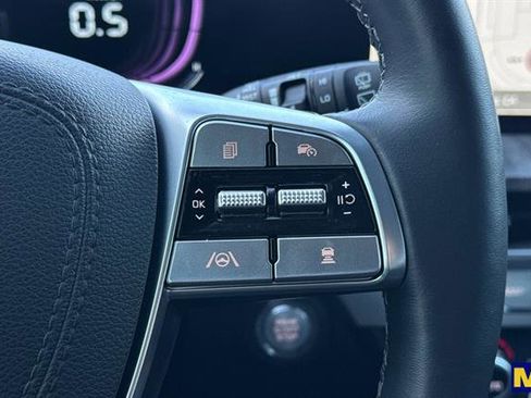 Used 2025 Kia Telluride EX image 30