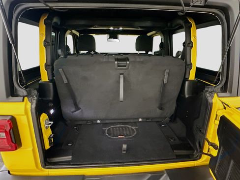 Used 2021 Jeep Wrangler Sport AWD/4WD image 27