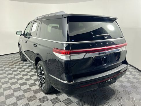 Used 2024 Lincoln Navigator Black Label image 5