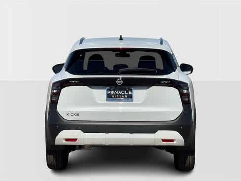 New 2026 Nissan Kicks SV image 4