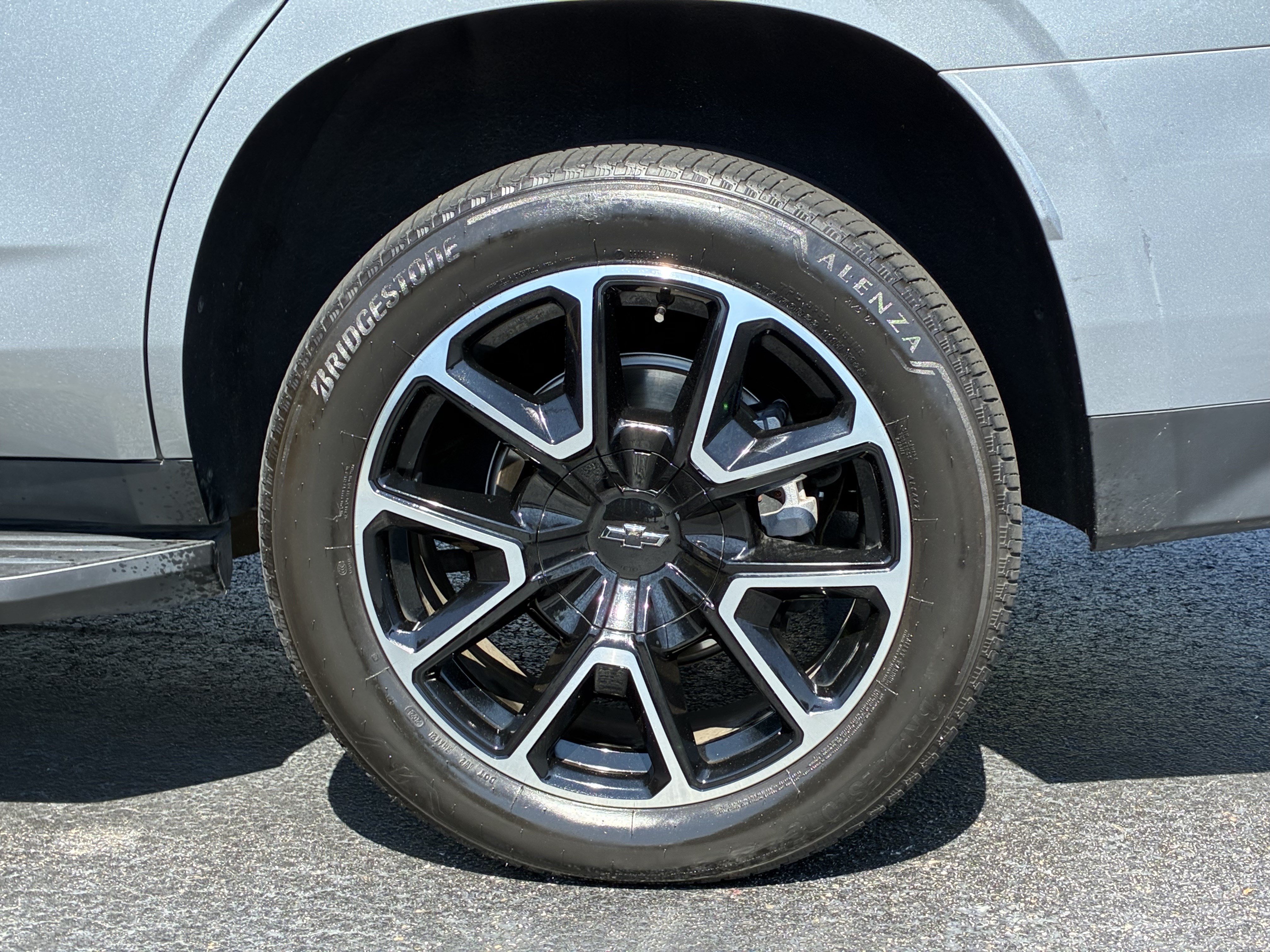 Used 2023 Chevrolet Tahoe RST AWD/4WD image 10