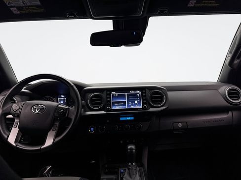 Used 2023 Toyota Tacoma TRD Sport image 14