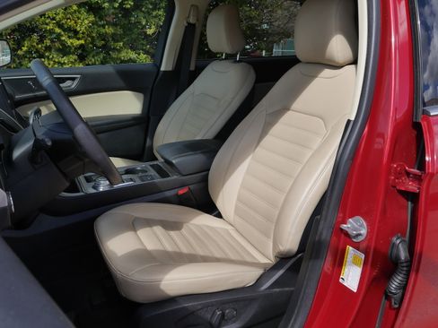 Certified 2022 Ford Edge SEL w/ Convenience Package image 34