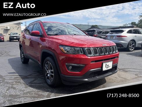 Used 2020 Jeep Compass Latitude w/ Cold Weather Group AWD/4WD image 1