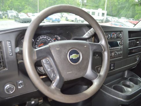 Used 2014 Chevrolet Express 2500 LS RWD image 15