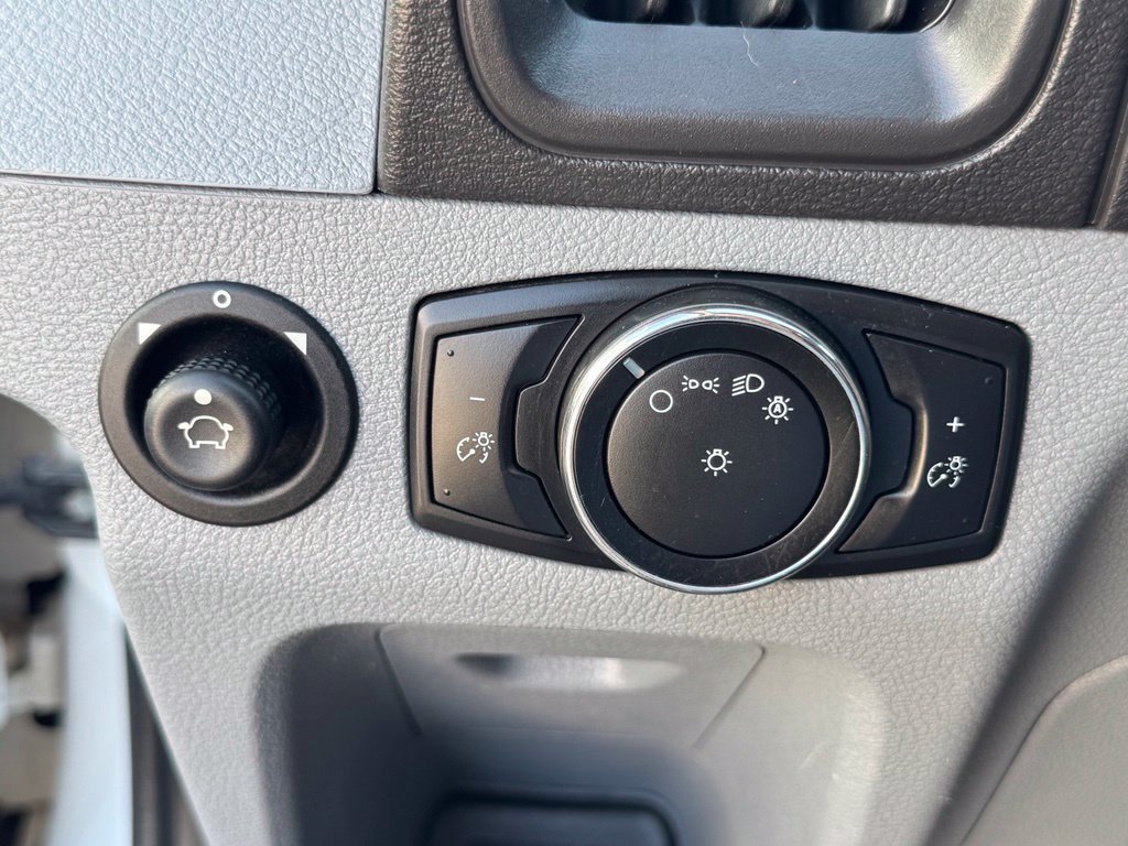 Used 2017 Ford Transit 150 XLT RWD image 23