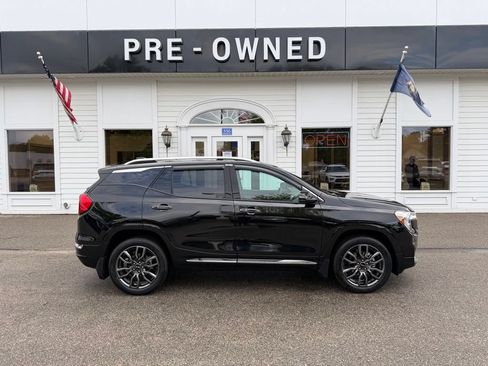 Certified 2024 GMC Terrain Denali w/ Black Diamond Edition AWD/4WD image 4