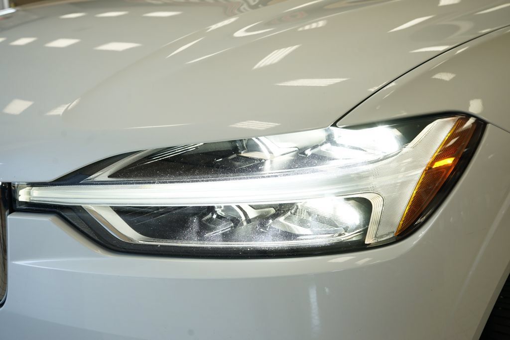 Used 2021 Volvo XC60 T5 Inscription AWD/4WD image 23