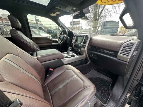 Used 2015 Ford F150 Platinum w/ Equipment Group 701A Luxury image 28