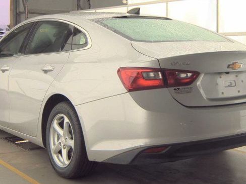Used 2017 Chevrolet Malibu LS image 6